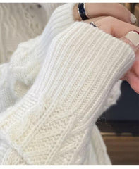 Women's Round Neck Crocheted Hollow Knitted Sweater - Trendy Mix