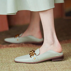 Square-Toe Flat Loafers with Elegant Metal Buckle - Trendy Mix