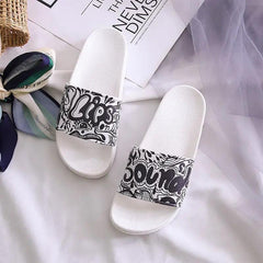 Comfortable Summer Flip Flops - Trendy Mix