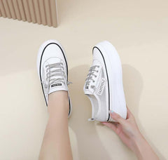 Chic White Leather Pumps with Thick Transparent Sole and All-Occasion Style - Trendy Mix