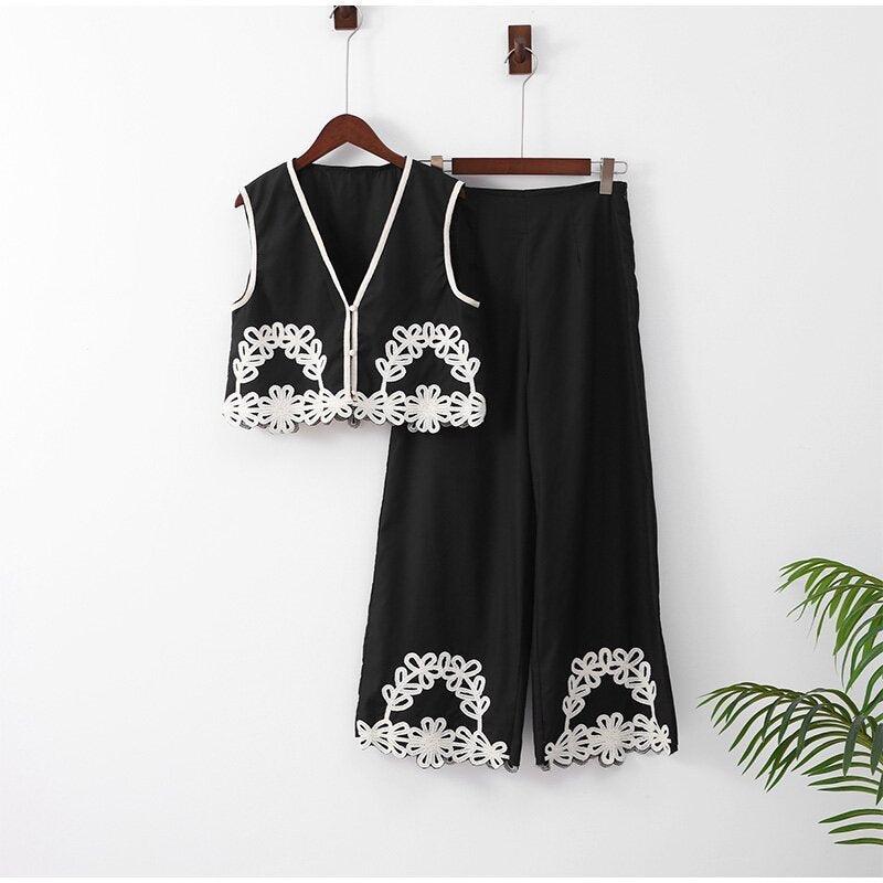 Women's Embroidery Short Vest Pants Suit - Trendy Mix