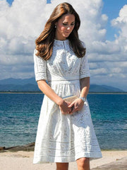 Princess With The Same White Lace Dress - Trendy Mix