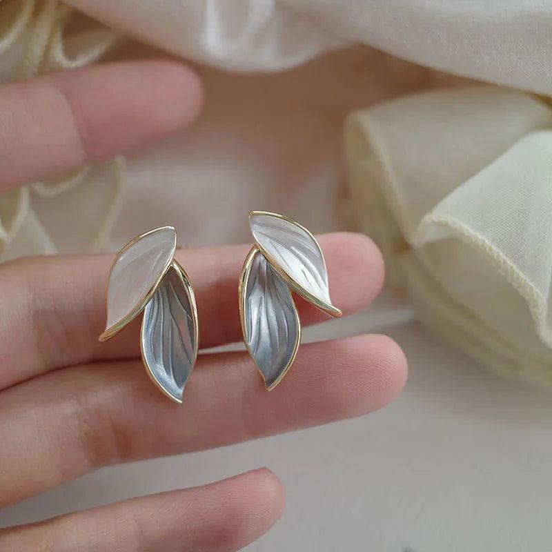 2024 Blue And White Metal Leaf Earrings Women's - Trendy Mix