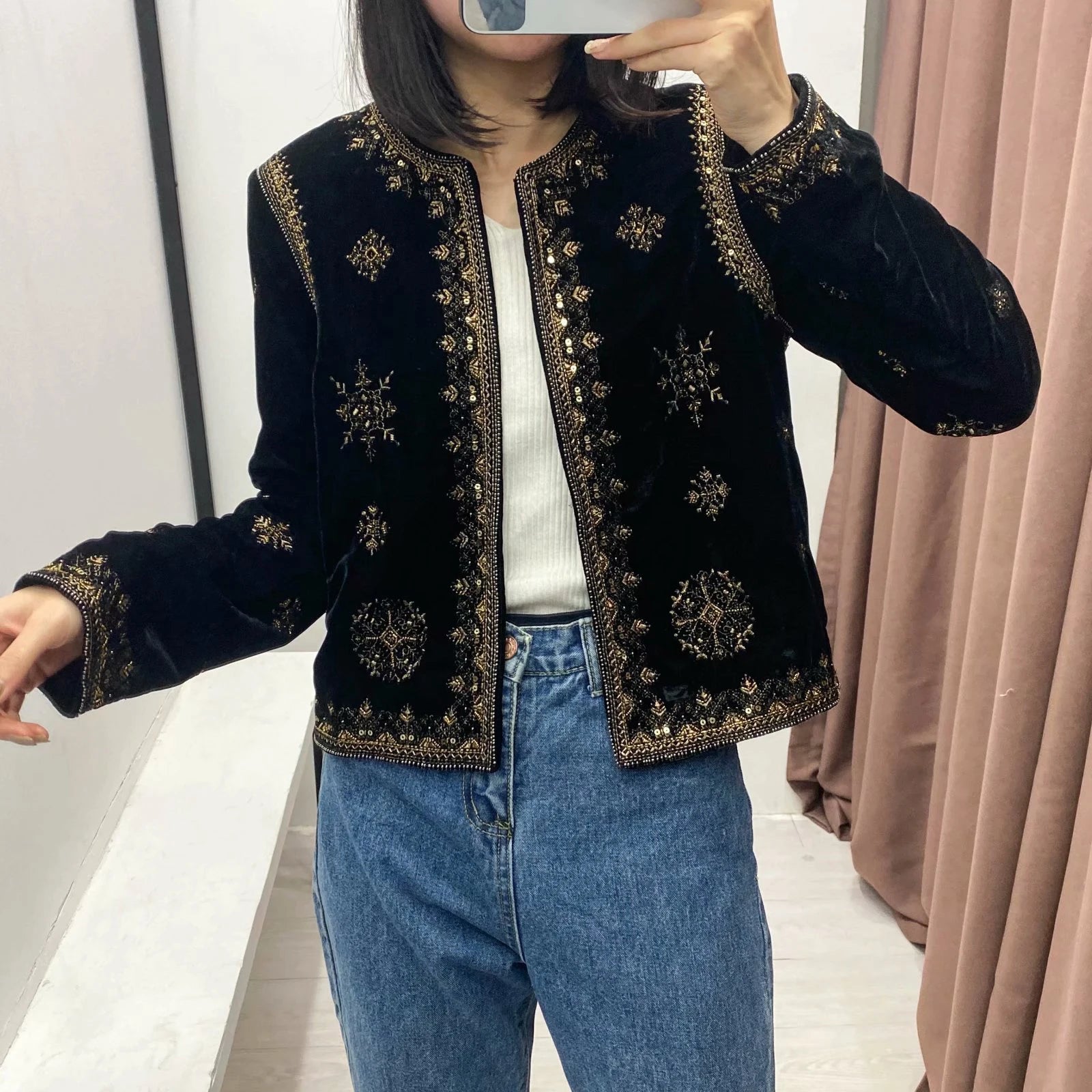 Women's Retro Palace Style Heavy Industry Embroidery Sequins Decorative Velvet Short Cardigan Jacket Autumn And Winter