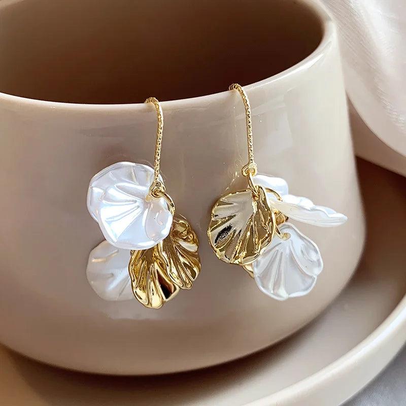 Shell Petal Pendants Earrings - Trendy Mix