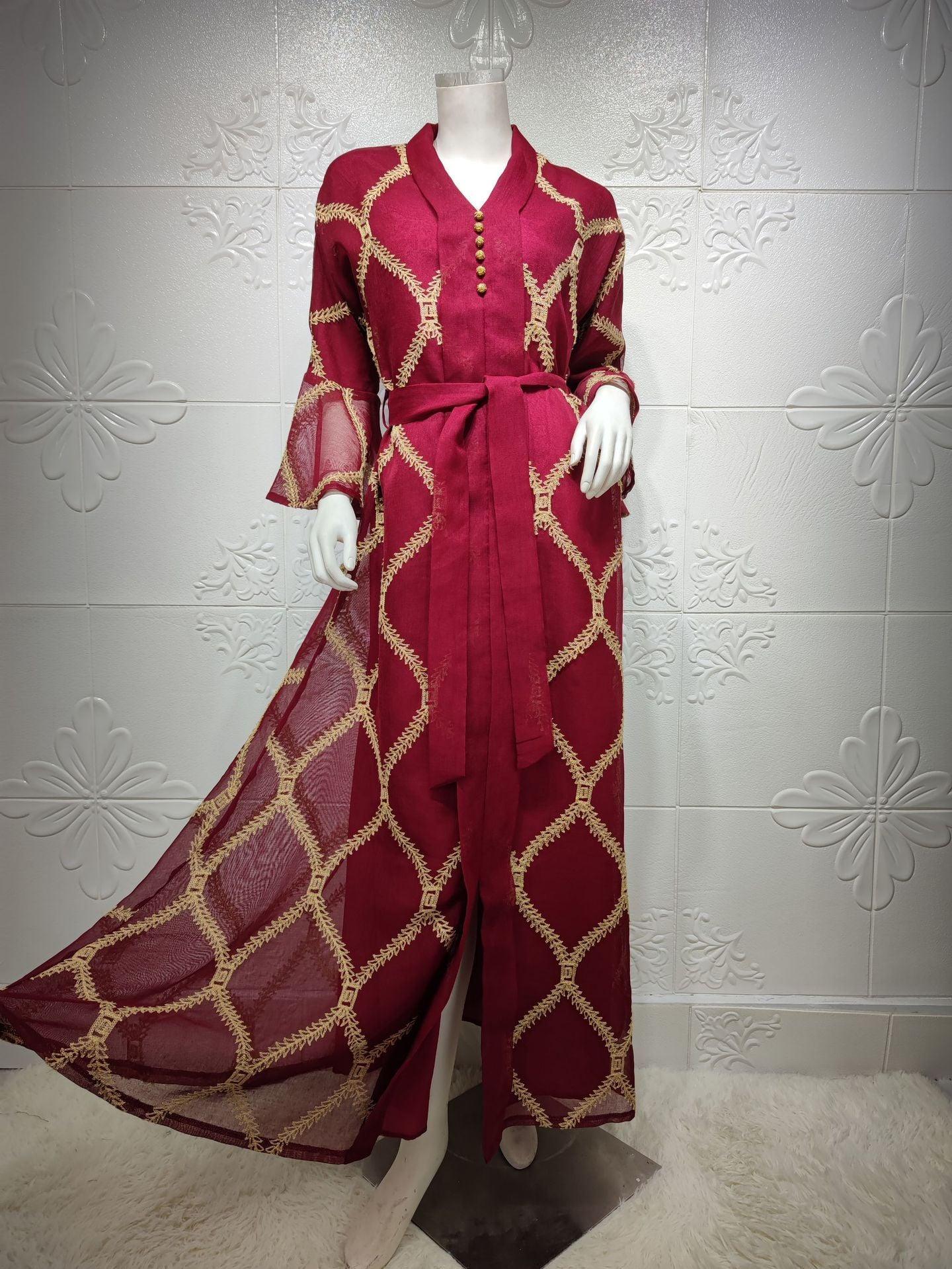 Elegant Middle Eastern Islamic Attire - Trendy Mix