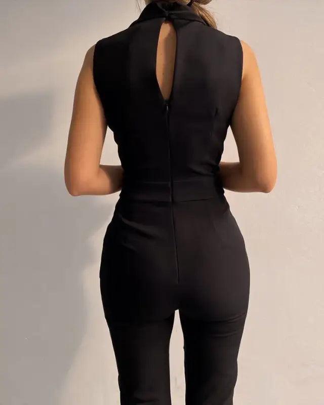 Sophisticated V-Neck Hollow Back Jumpsuit for Women - Trendy Mix