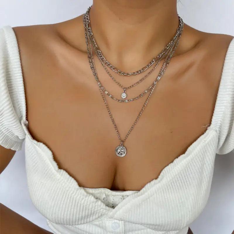 Chunky Gold Coin Necklace For Women - Trendy Mix