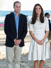 Princess With The Same White Lace Dress - Trendy Mix