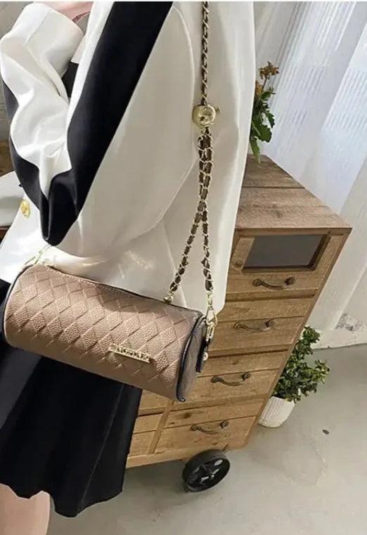 Chic Eco-Friendly Chain-Embellished Shoulder Bag - Trendy Mix