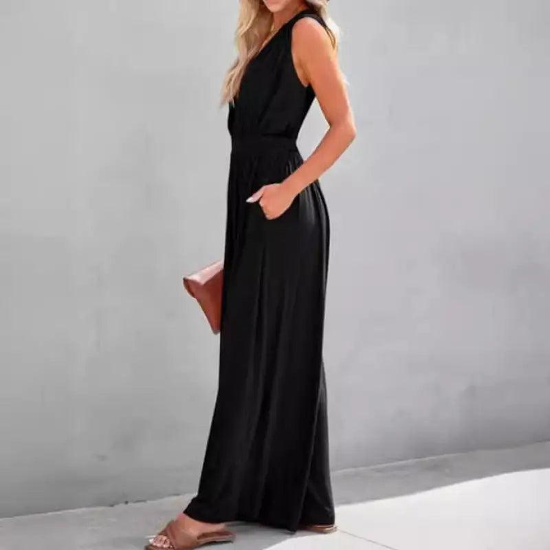 Chic V-Neck Sleeveless Jumpsuit for Every Occasion - Trendy Mix