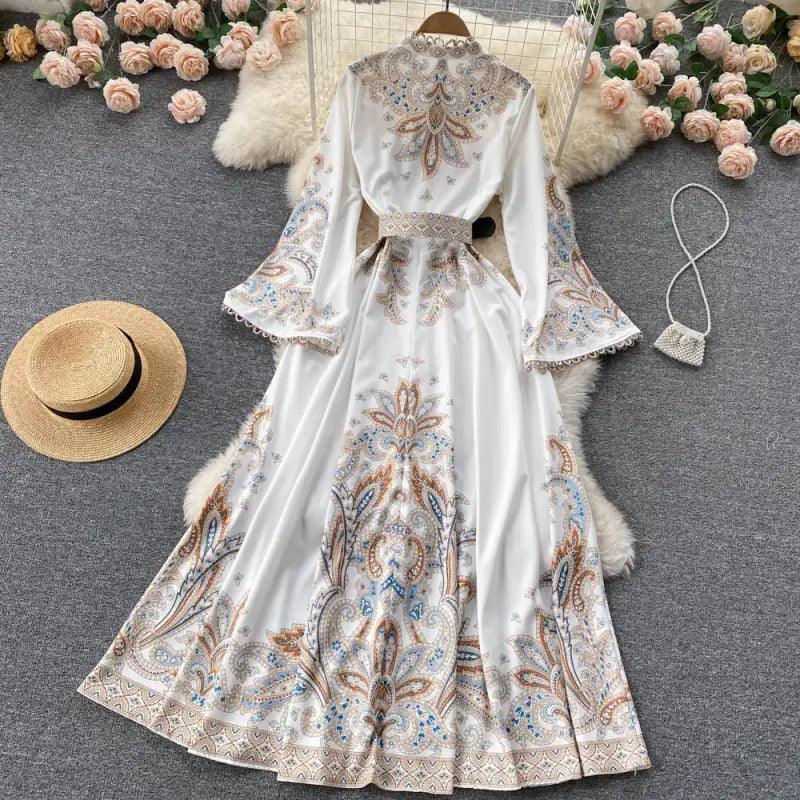 European And American Style Retro Printed Bell Sleeve Dress - Trendy Mix