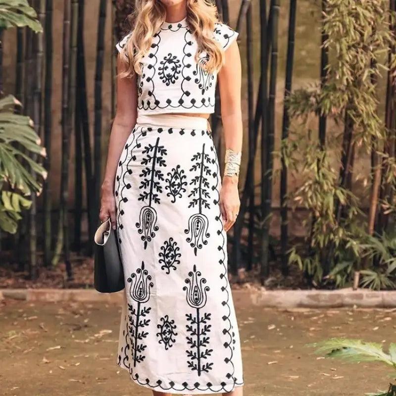 Chic Printed Two-Piece Dress for Vacation Getaways - Trendy Mix