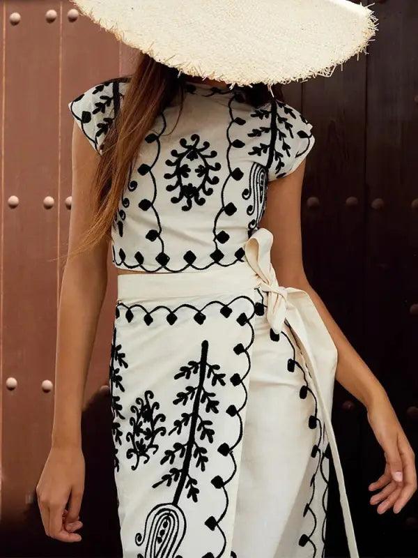 Chic Printed Two-Piece Dress for Vacation Getaways - Trendy Mix