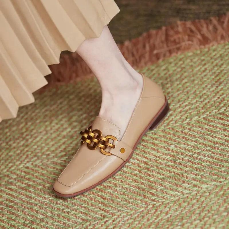 Square-Toe Flat Loafers with Elegant Metal Buckle - Trendy Mix