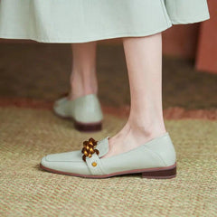 Square-Toe Flat Loafers with Elegant Metal Buckle - Trendy Mix