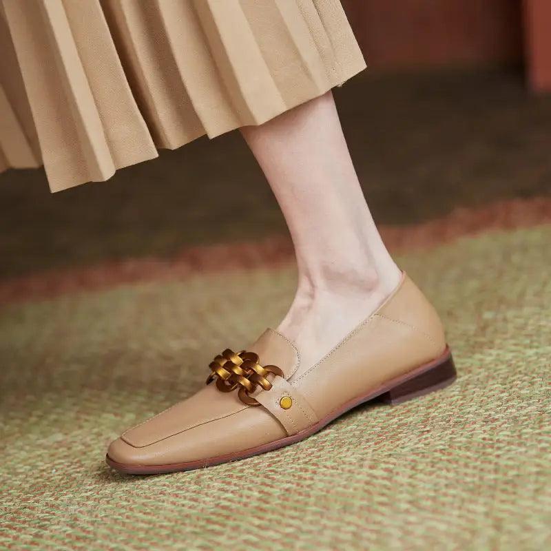 Square-Toe Flat Loafers with Elegant Metal Buckle - Trendy Mix