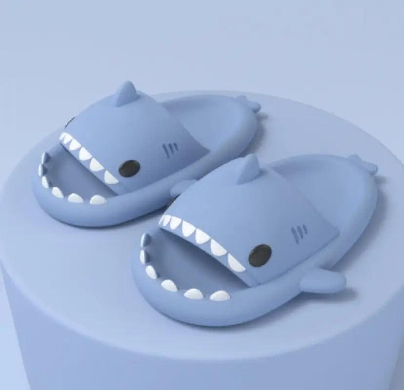 Playful Shark-Themed Slippers for Fun Comfort - Trendy Mix