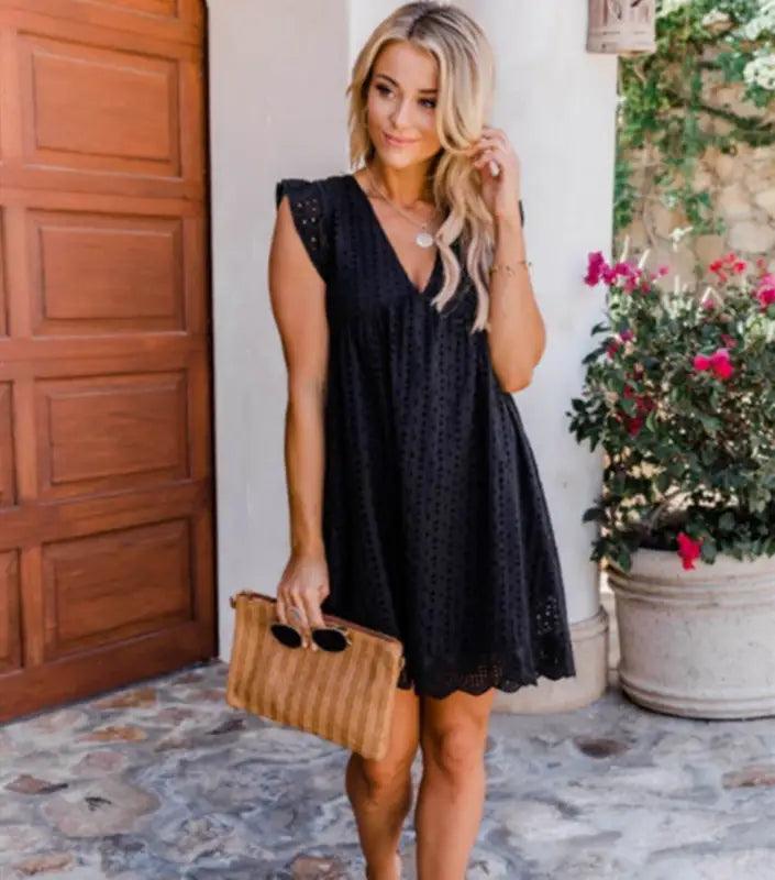 Lace Dresses With Pocket Summer Sleeveless Jacquard Cutout V-neck Beach Dress - Trendy Mix