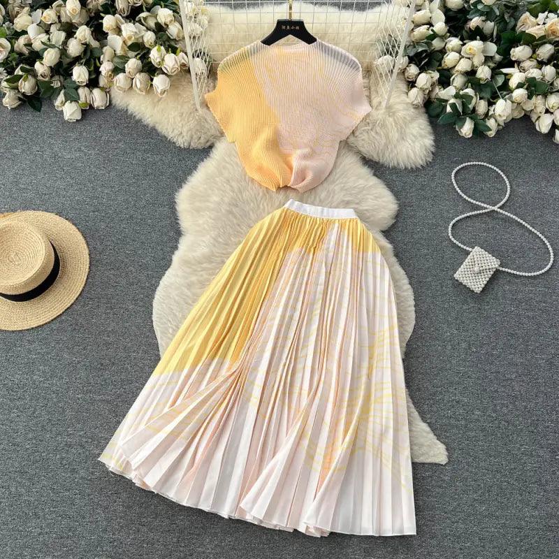 Stretch Short-sleeved Top High Waist Pleated Skirt Two-piece Set - Trendy Mix