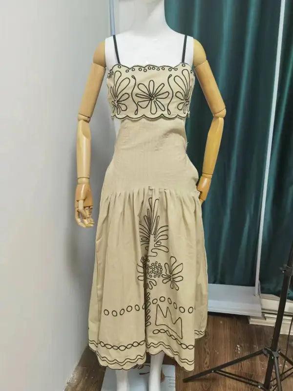 Women’s Vintage Embroidered Linen Sling Fashion Hollowed-out Sleeveless Pocket Dress - Trendy Mix